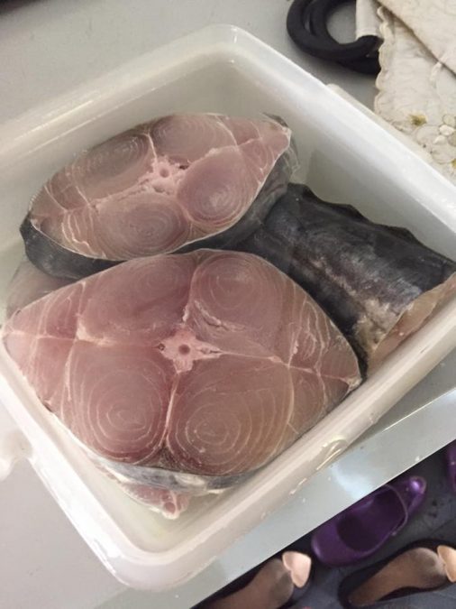 Ketahui Cara Betul Kekalkan Kesegaran Ikan Yang Disimpan Dalam Freezer, Boleh Tahan Berbulan!