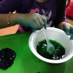 Cara Selamat Buat Slime Untuk Anak, Yang Ini Tak Guna Bahan-bahan Aktif Dan Bahaya