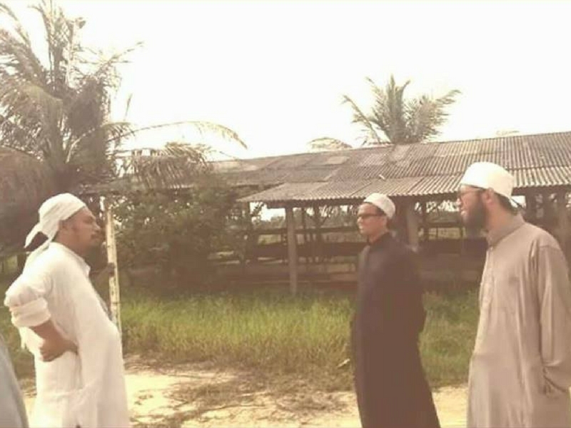 kerana sebutir nasi yang dibazirkan, terputusnya bantuan dari Allah