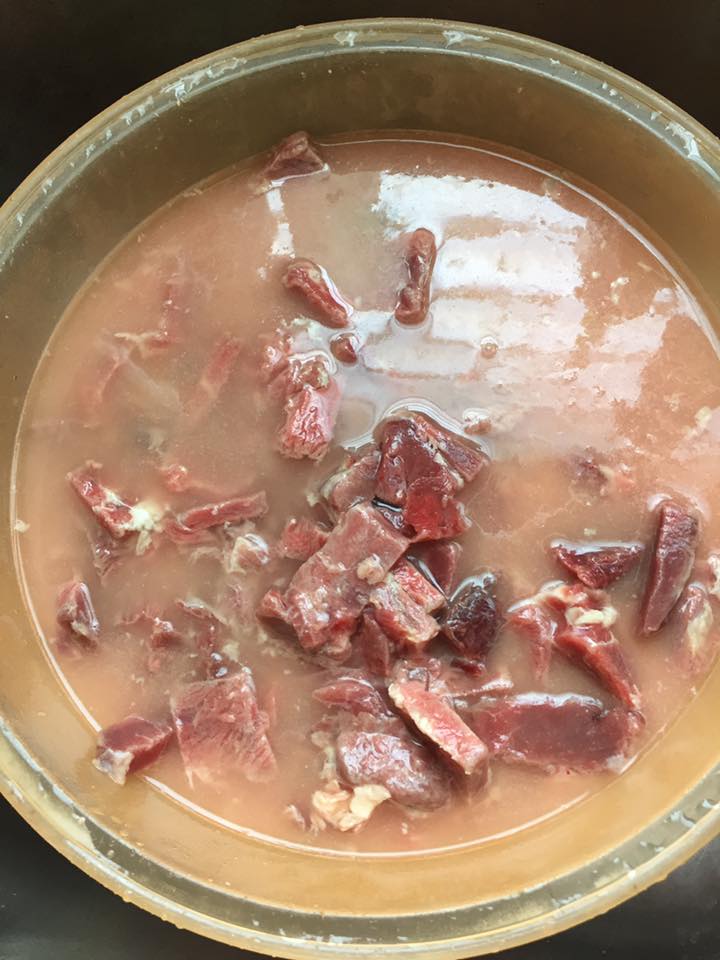 Chef Ini Kongsi Petua Basuh, Potong & Lembutkan Daging Dengan Cepat, Kena Ikut Cara Ini!