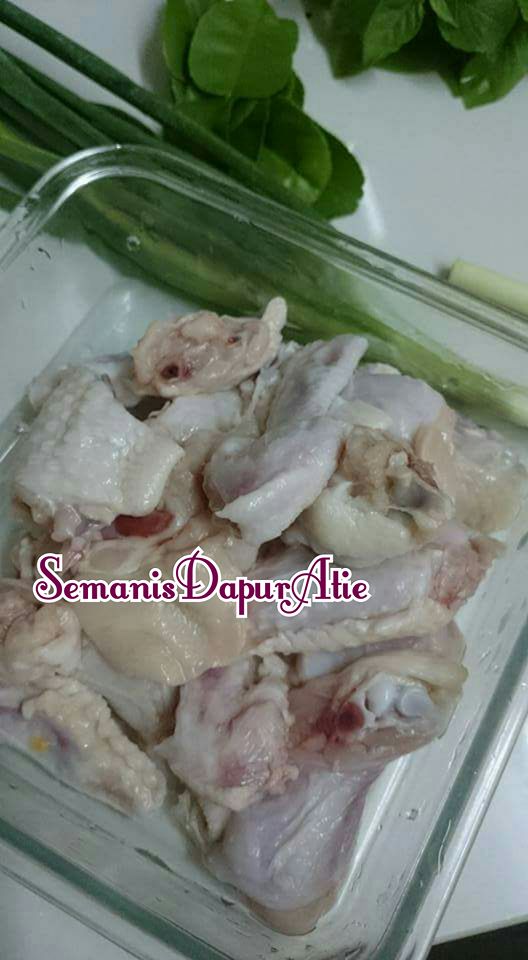 Resepi Rahsia Ayam Rica Rica Pedas Lagi Sedap, Daun Kemangi Tu Pembangkit Aroma