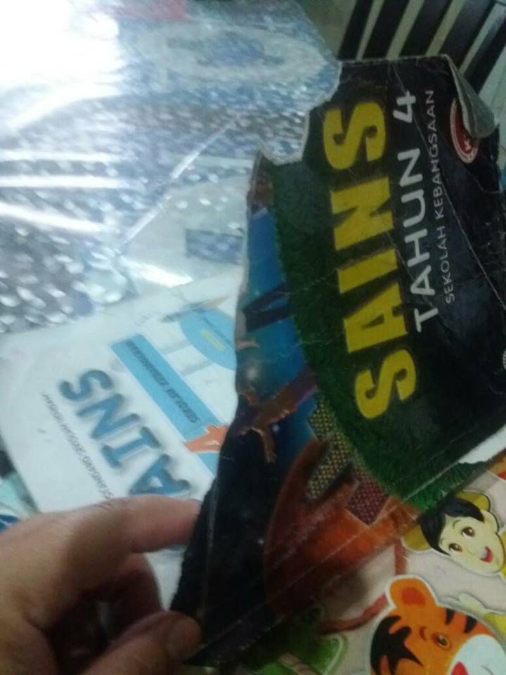 Ajarlah Anak Jaga Elok Buku Teks Sekolah, Pahalanya Mengalir Sampai Ke Murid Lain