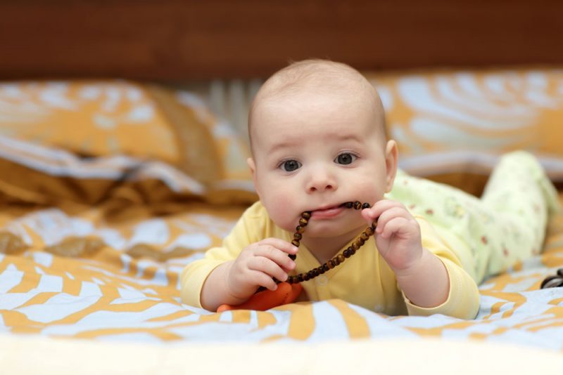 &#8220;Kes Bayi Masukkan Benda Asing Dalam Mulut, Telinga Dan Hidung!&#8221; Punyalah Bahaya Alat Mainan Kecil Pada Anak-anak