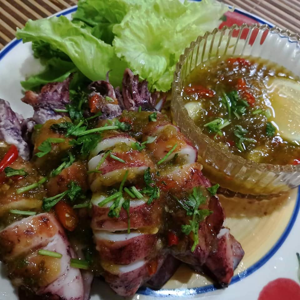 Sotong Bakar Thai, Tengok Gaya Pada Inti Dan Sos Memang 